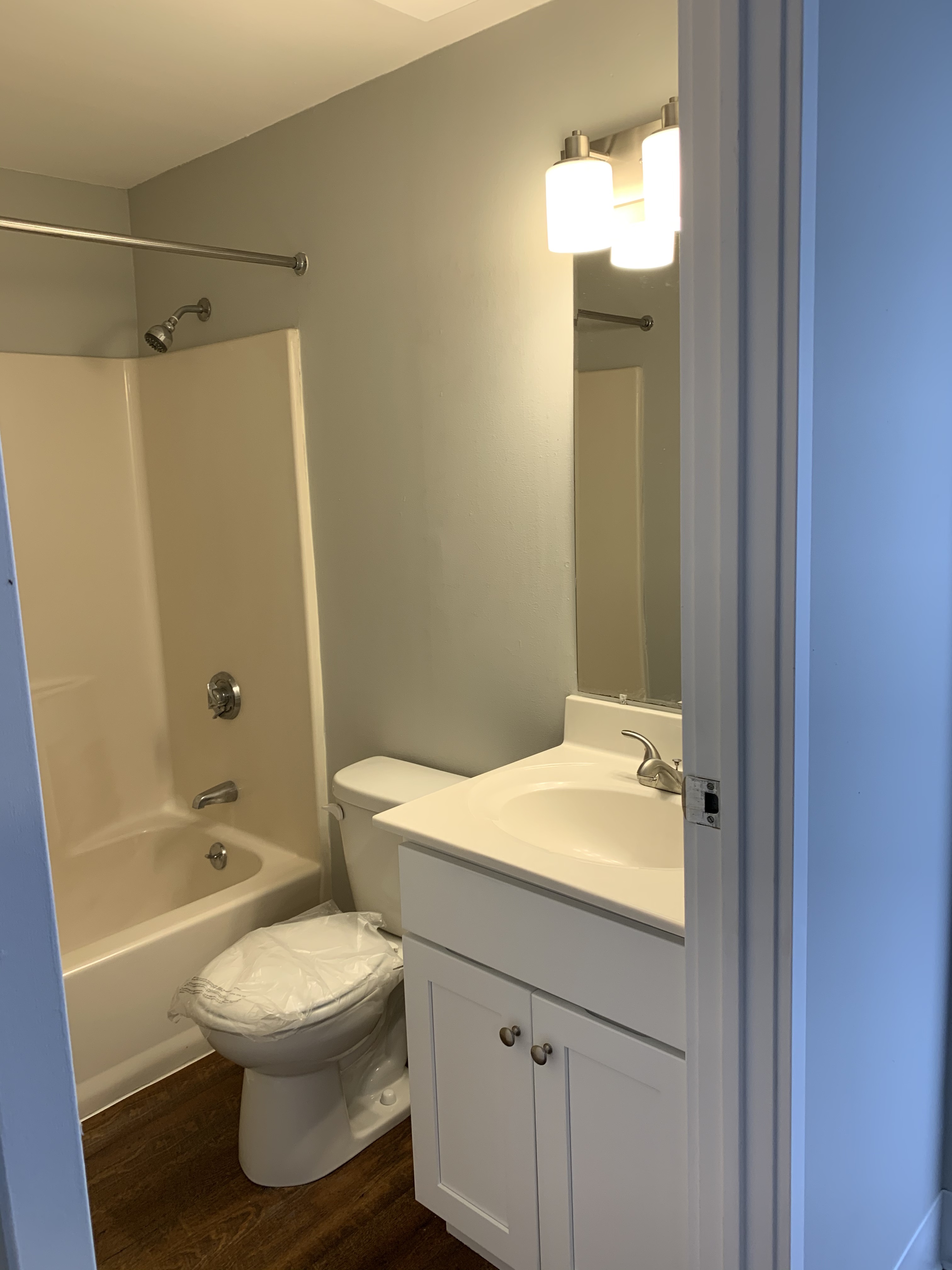 One Bedroom with Den Riverboat Village Apartments