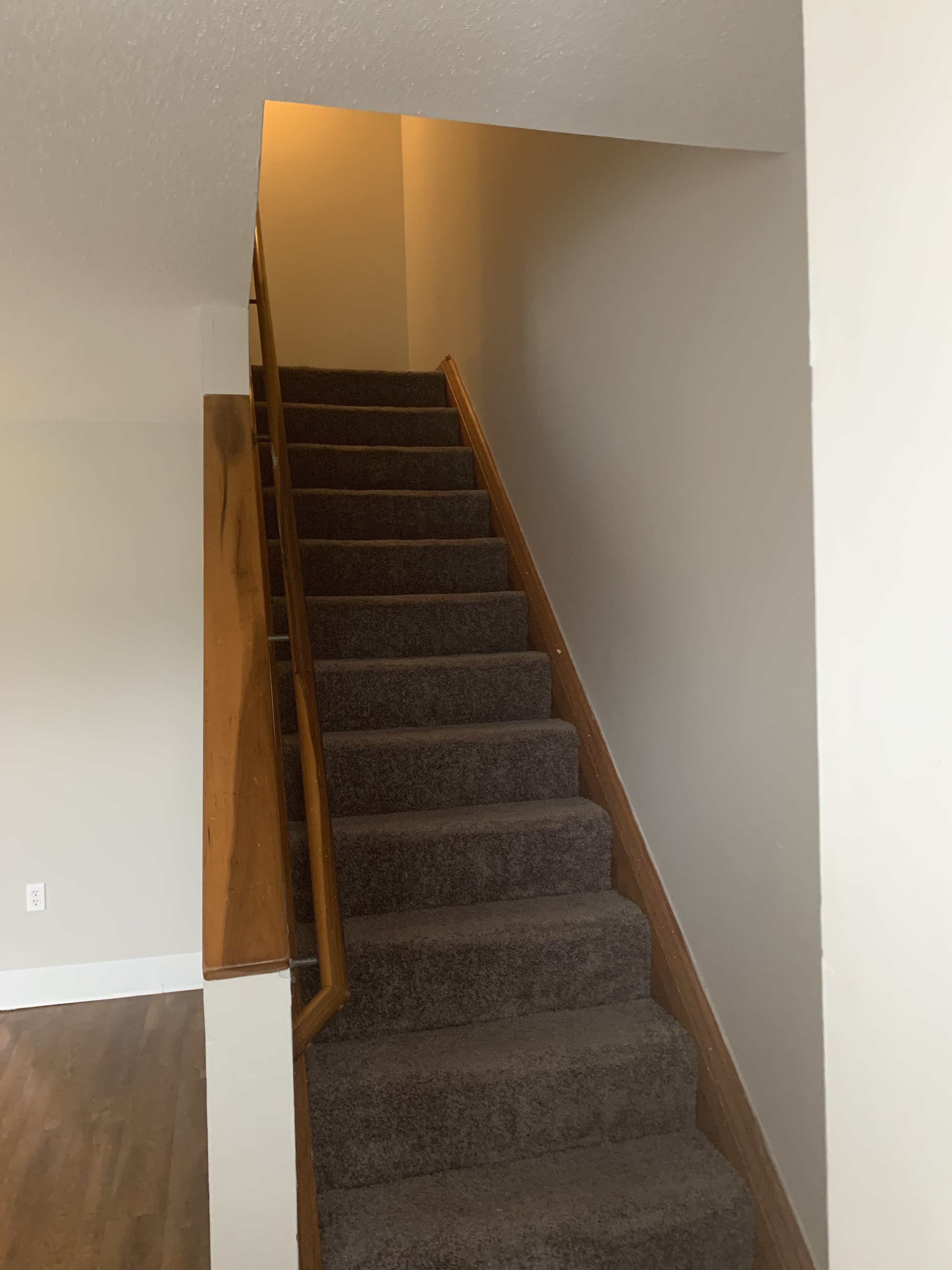 Three Bedroom Riverboat Village Apartments