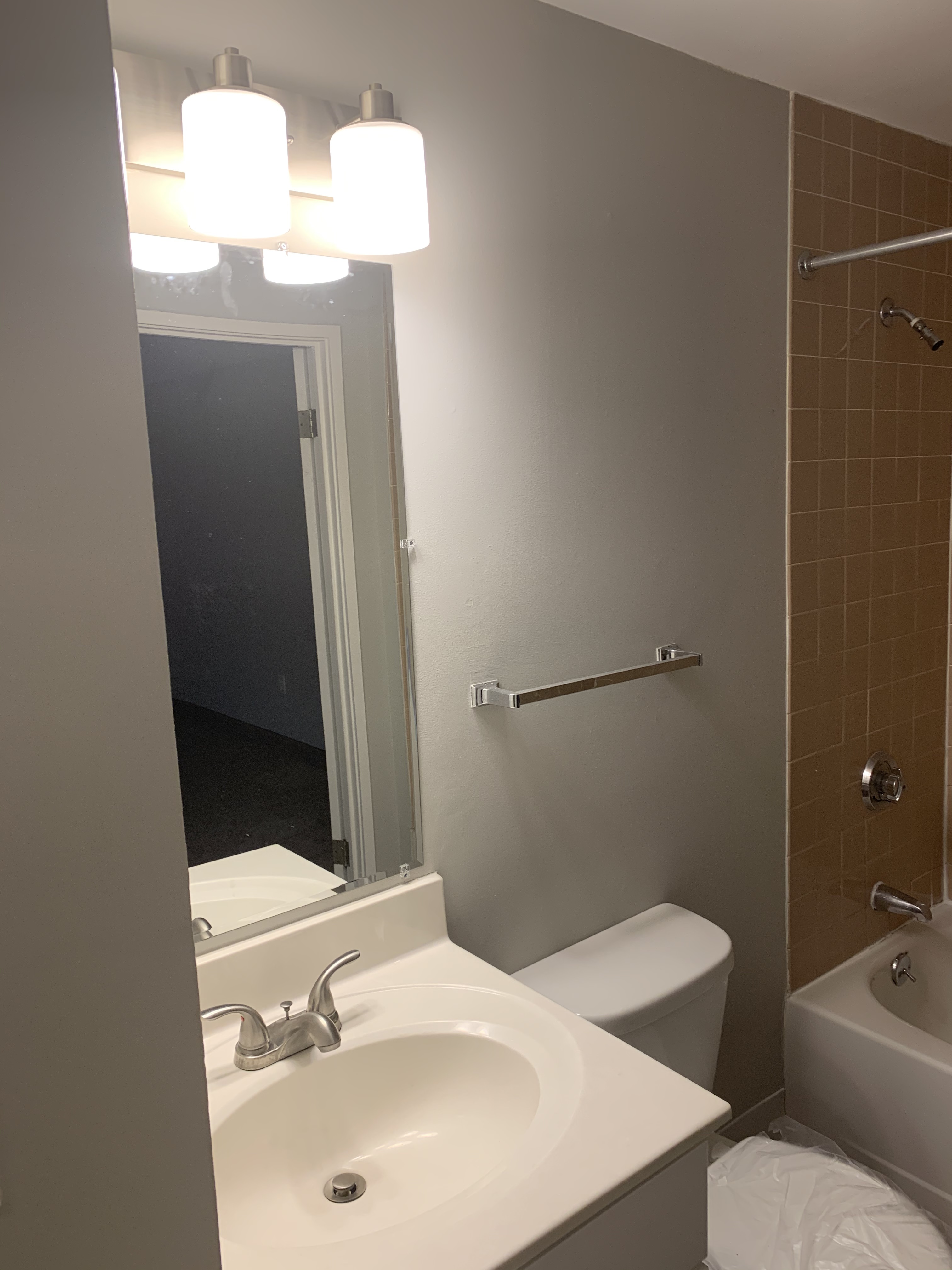 Two Bedroom 1st Floor Riverboat Village Apartments