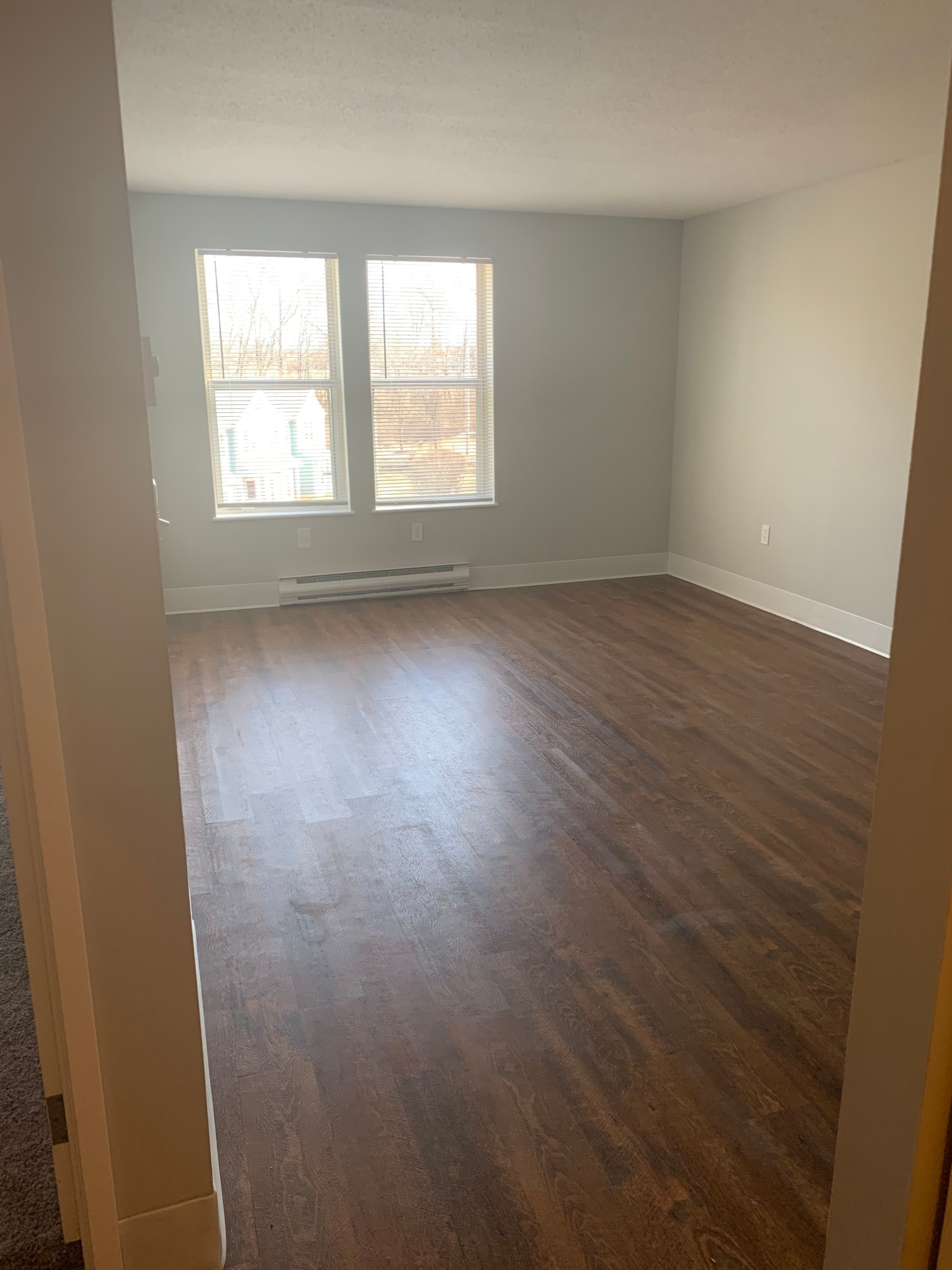 One Bedroom Riverboat Village Apartments